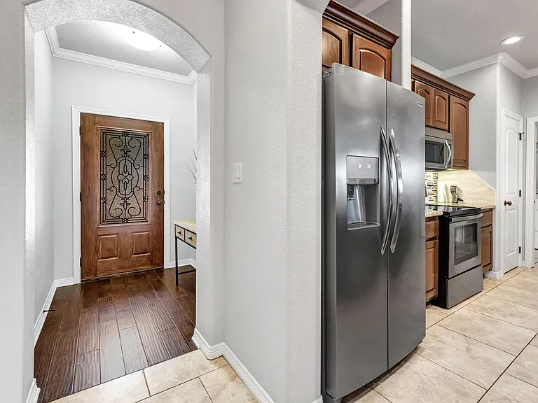 1430 Crescent Ridge Dr — Photo 12