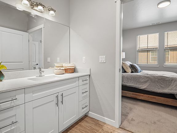 5th image of 1764 Sparrow Hill Ct #1B-1Ba-704Sqft