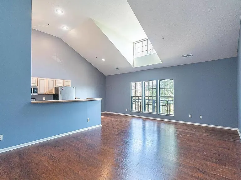 6063 Craughwell Ln — Photo 14