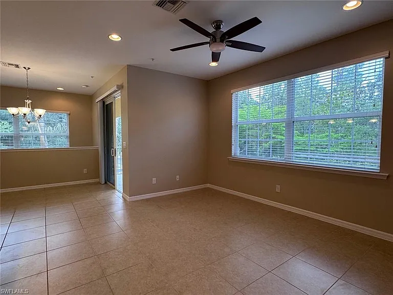 23520 Alamanda Dr #203 — Photo 7