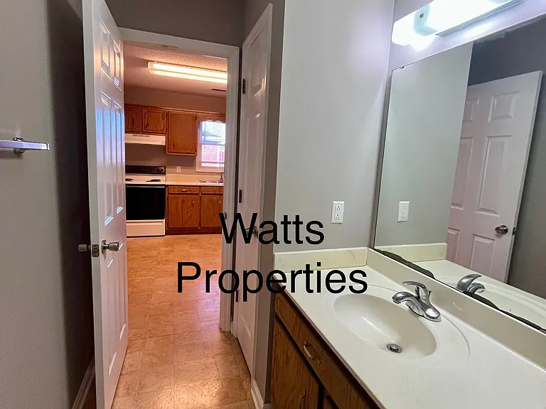 133 12th Ave NW #133 — Photo 11