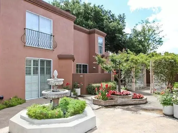 114 Cuesta Dr #7, Los Altos, CA 94022