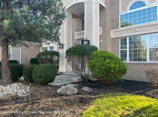 6 Woods Edge Dr, Jackson, NJ 08527
