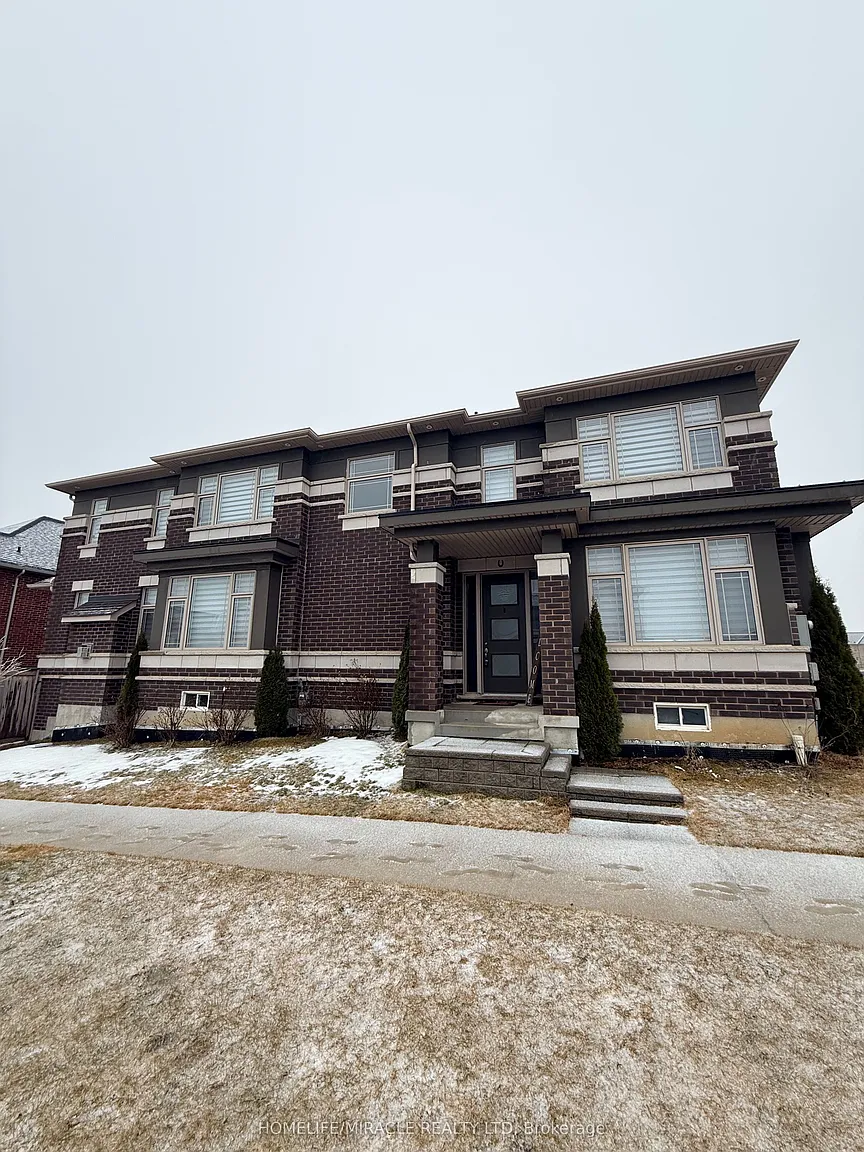 2455 Hibiscus Dr photo 1