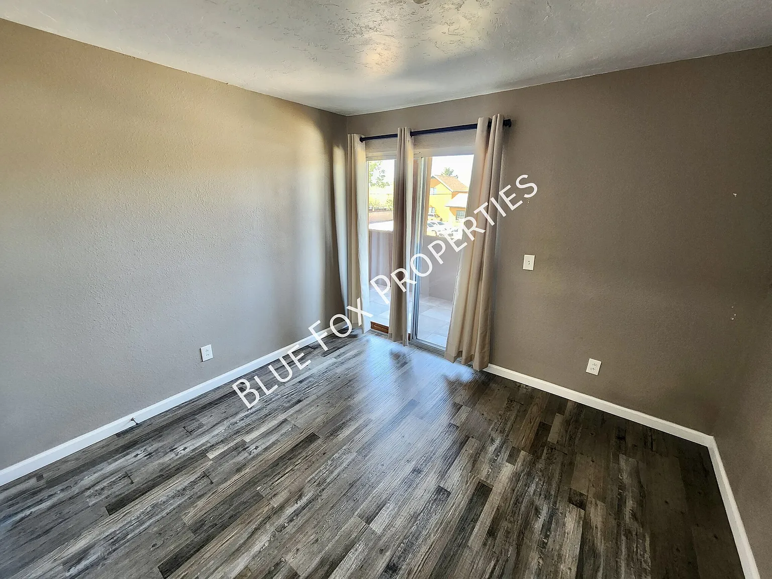 1810 E. Blacklidge Unit 215 — Photo 4