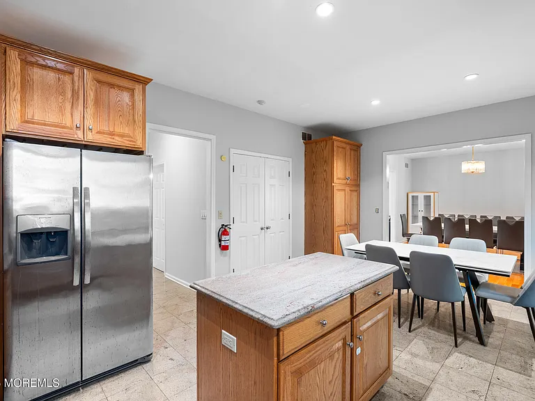 230 Norwood Ave — Photo 16