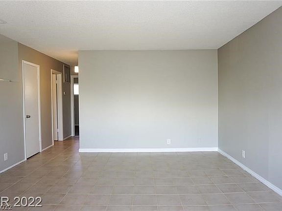 3rd image of 2900 Marlin Ave APT C