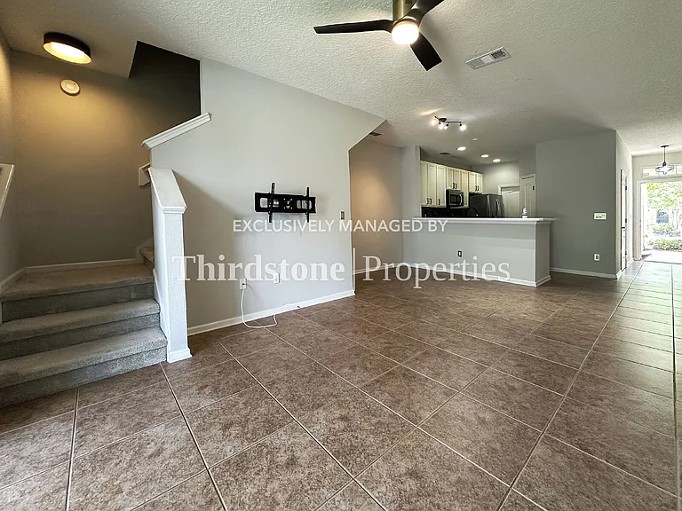 6131 Bartram Village Dr — Photo 3