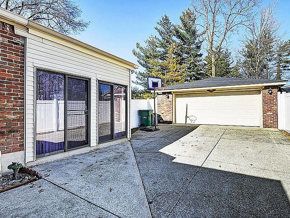 Side door entrance to the left