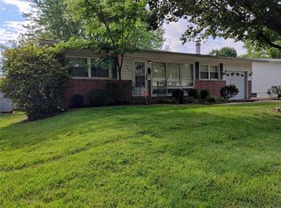 145 Coteau Ln, Florissant, MO 63033