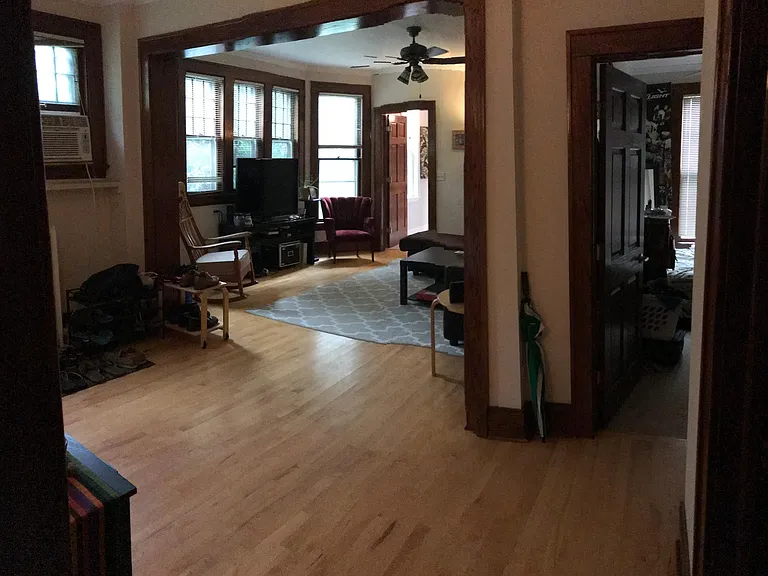 2728 Colfax Ave S — Photo 3