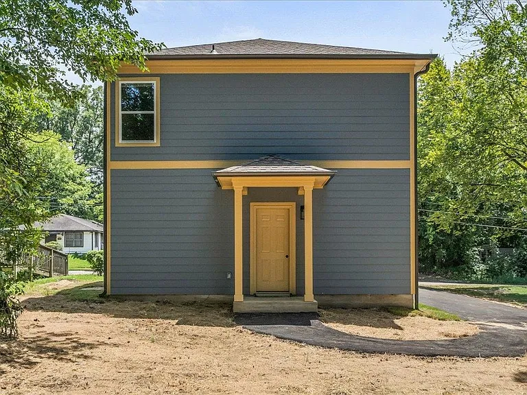 2844 Nathan Ave — Photo 32