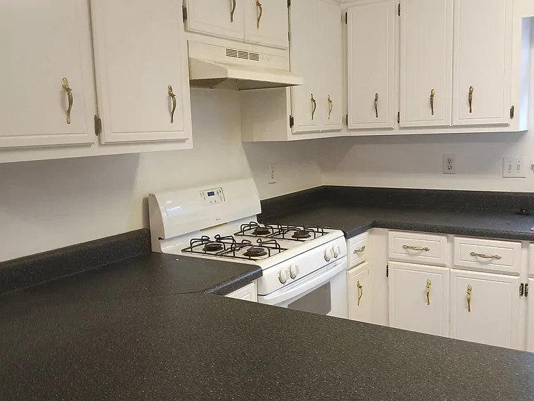 2514 Lennys Dr — Photo 3