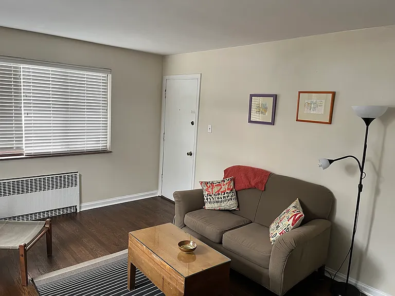 464 Grand Ave #1 — Photo 2
