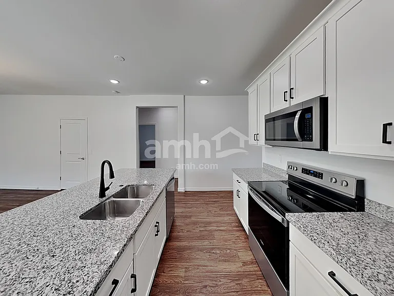 15074 W Sherman St — Photo 4