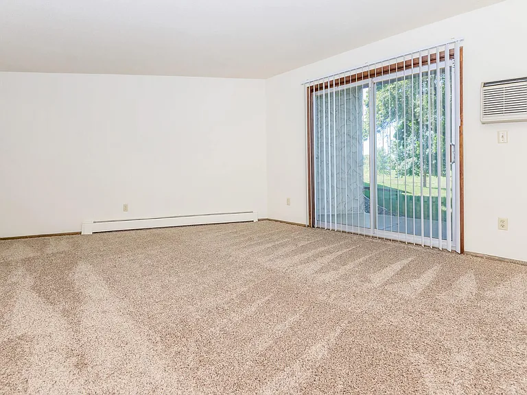 Southgate Apartments — Photo 55