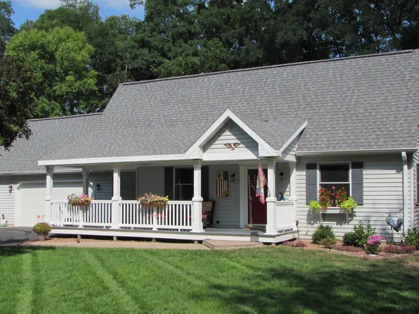 E1444 Rural Rd, Waupaca, WI 54981