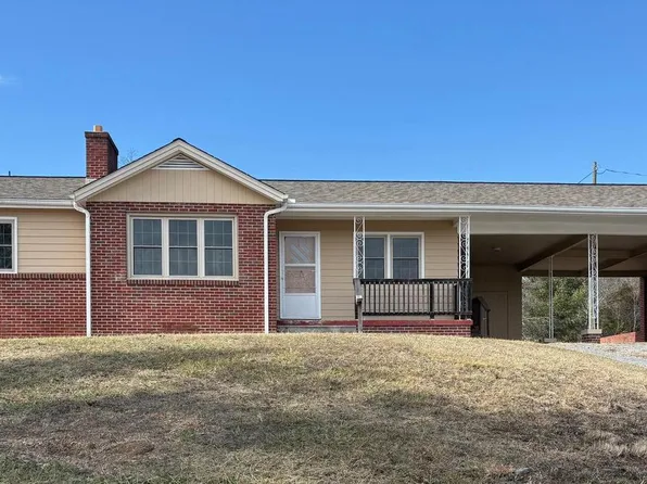 2621 Franklin Pike, Petersburg, WV 26847