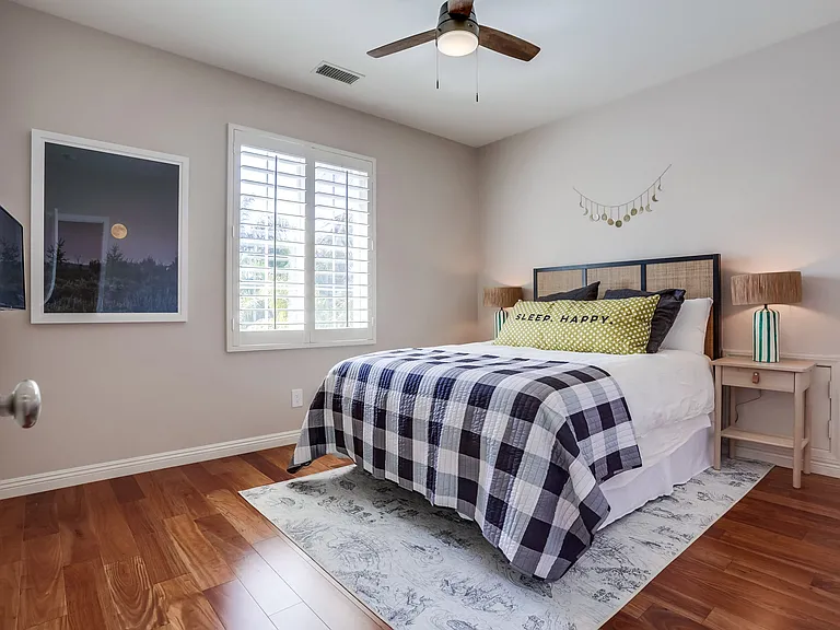 Upstairs bedroom #2