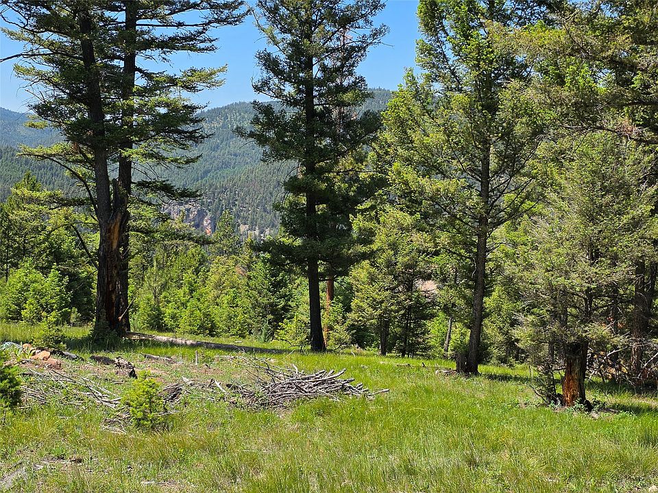 1st image of 202 Packer Gulch Rd