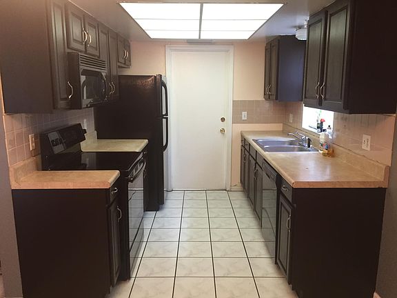 4th image of 1591 Avalon Blvd