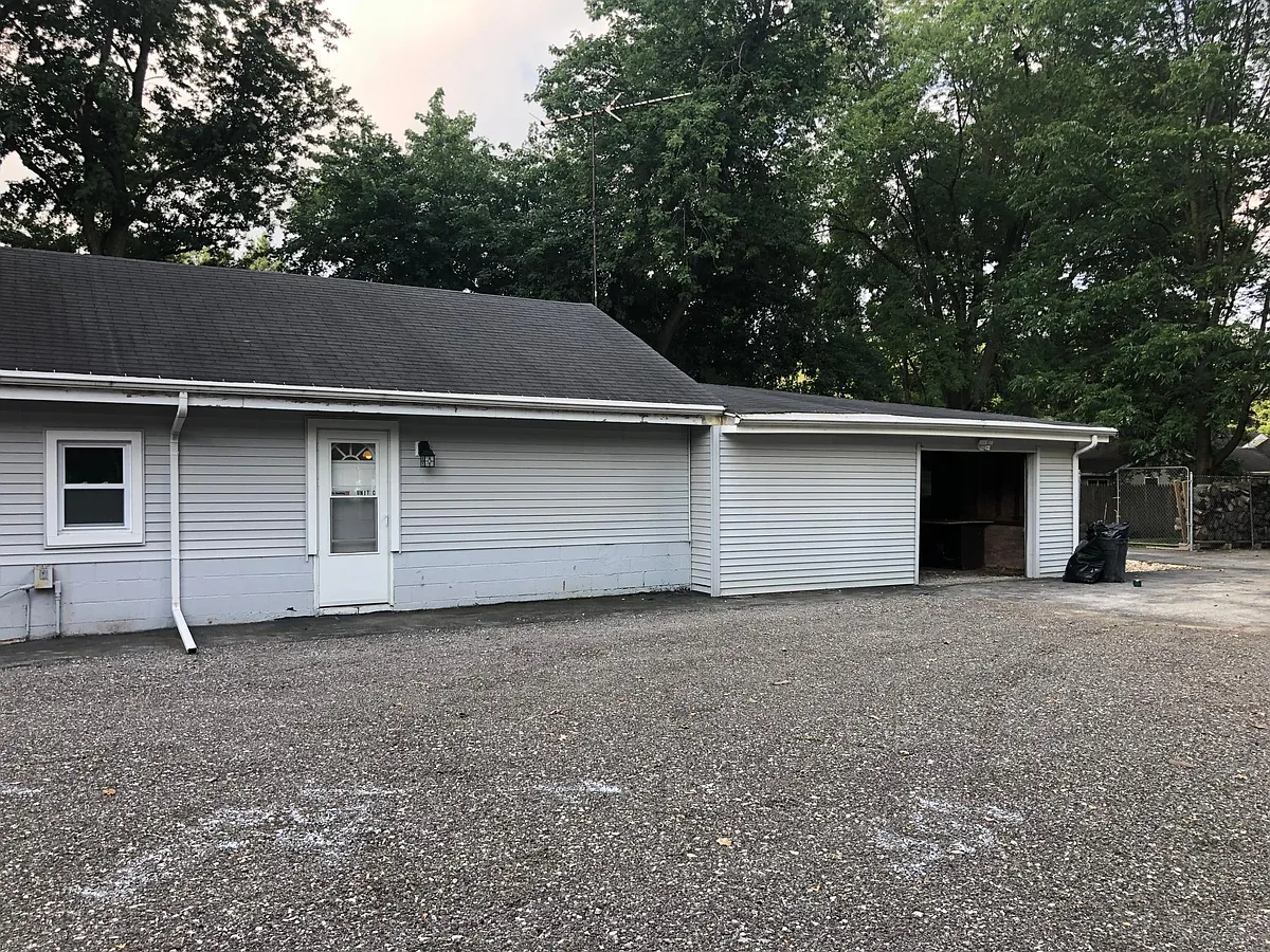Building Photo - 1802 Evans Ave #C