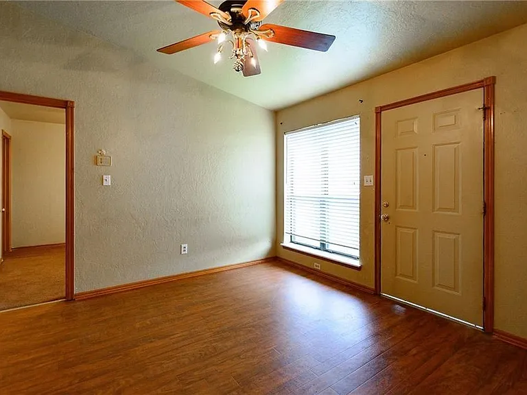 1000 Rambling Oaks Dr #3 — Photo 11
