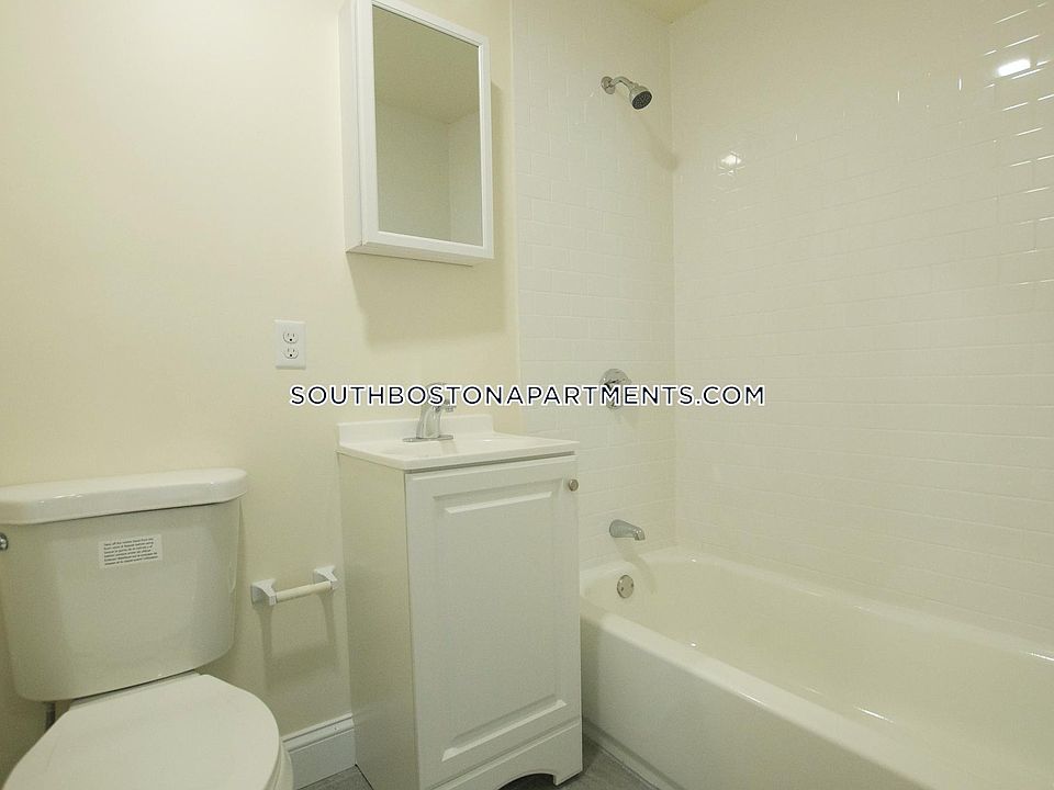 2nd image of 501 E Broadway #A11