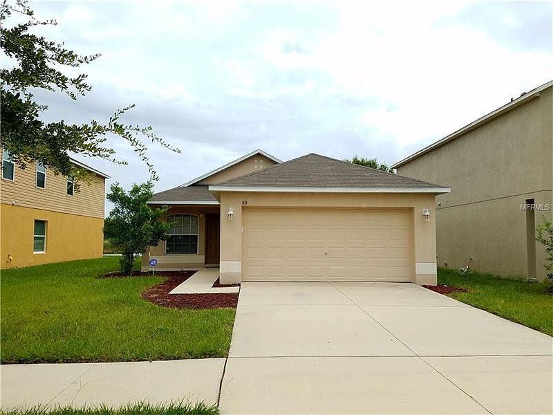 1st image of 818 Brenton Leaf Dr