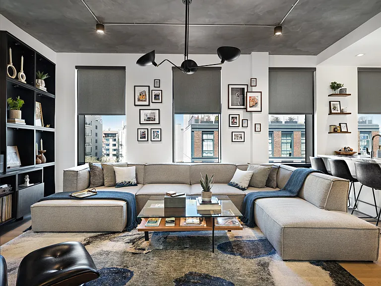 661 Driggs Ave #5B — Photo 7