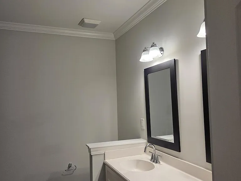 3237 Gordon Dr #A — Photo 12