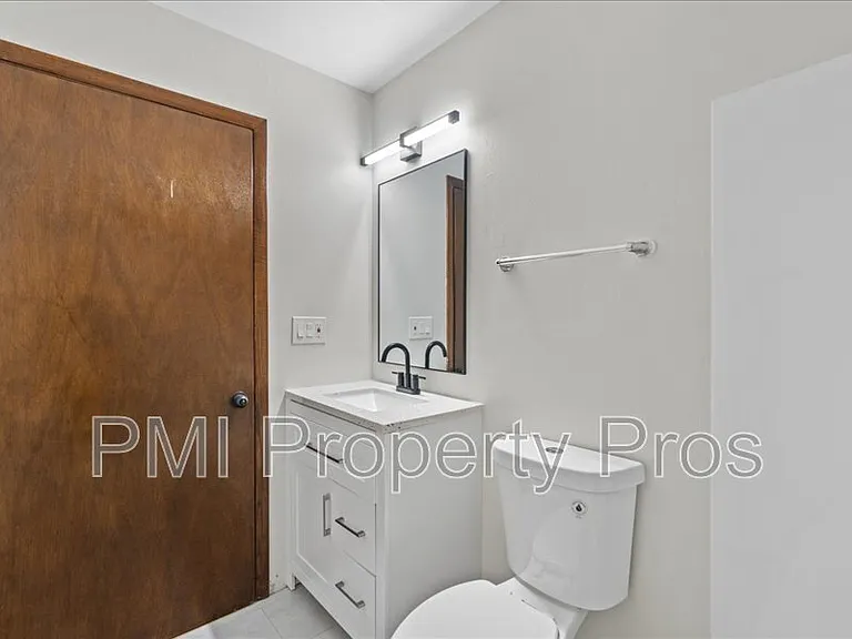 8148 S 88th St — Photo 30