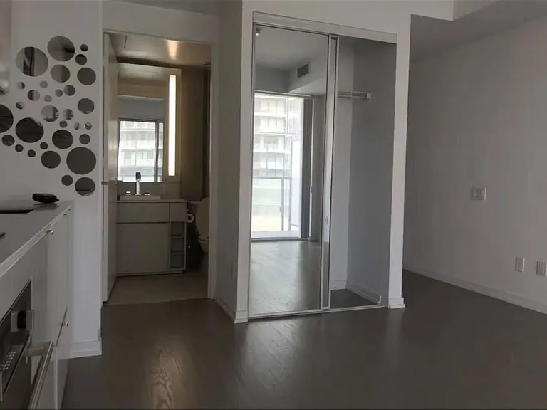 101 Peter St #1402 — Photo 3