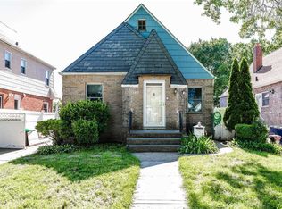 4823 213th St, Oakland Gardens, NY