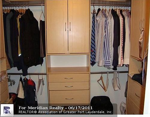 5th image of 529 E Sheridan St #4081