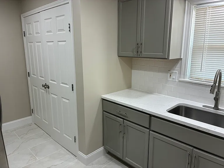 4805 Capitol Ave — Photo 15
