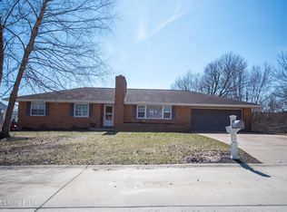 29 Walnut Hall Dr, Independence, KY 41051