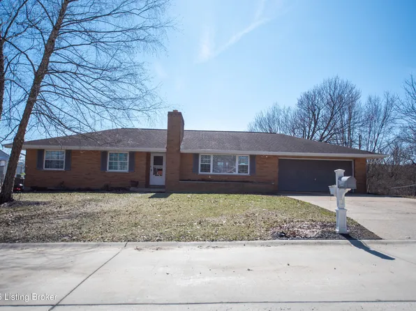 29 Walnut Hall Dr, Independence, KY 41051