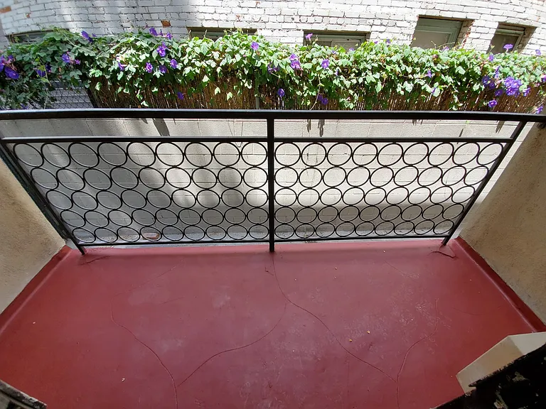 1224 N Formosa Ave #1 — Photo 7