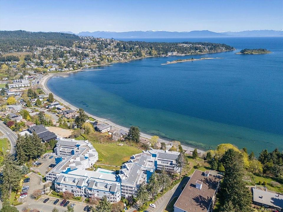 1st image of 2562 Departure Bay Rd #108