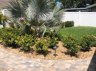 518 Macleod Ter, Dunedin, FL 34698