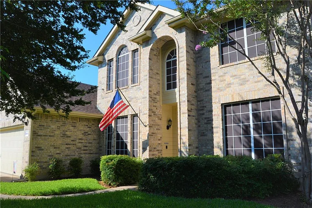 4514 Julian Dr photo 1