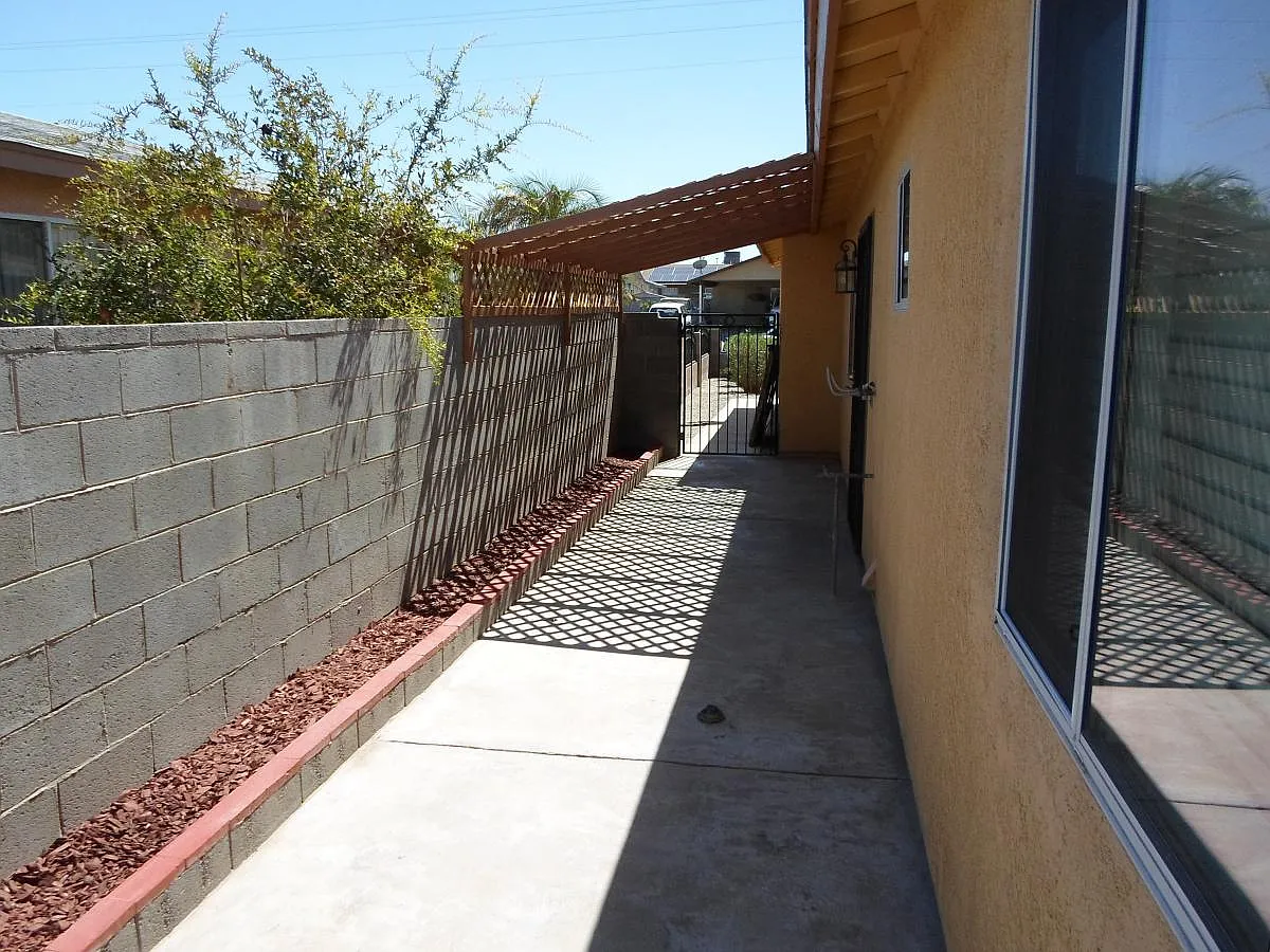3 bed, 1450 sqft, $1,500 — Photo 4