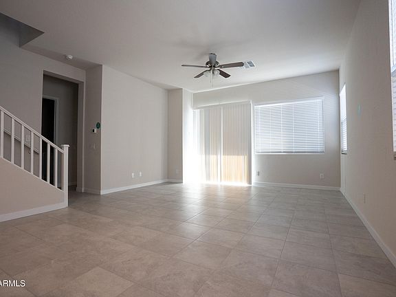 4th image of 1163 E SPRUCE Drive