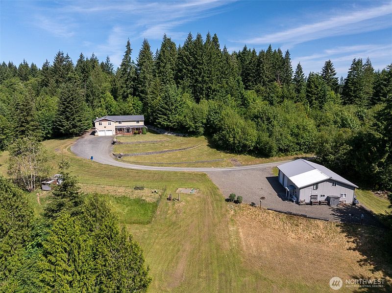5th image of 465 33 Sargent Road