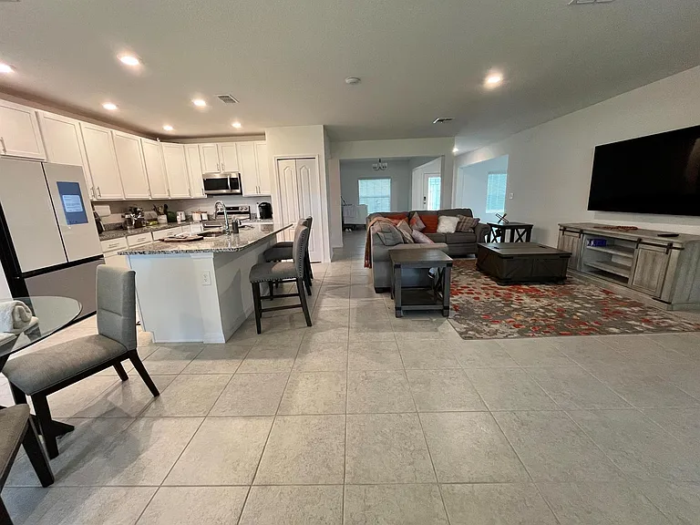 1425 SW Vicuna Ln — Photo 2