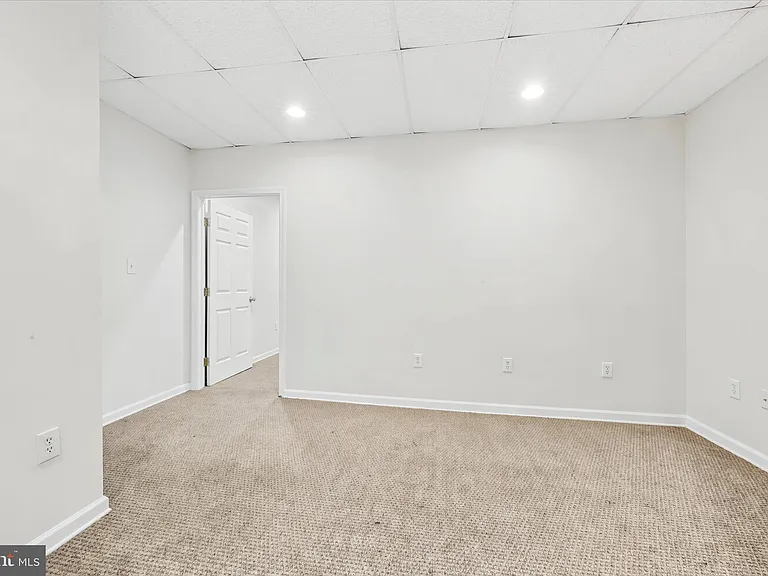 35 S 19th St #2 — Photo 3