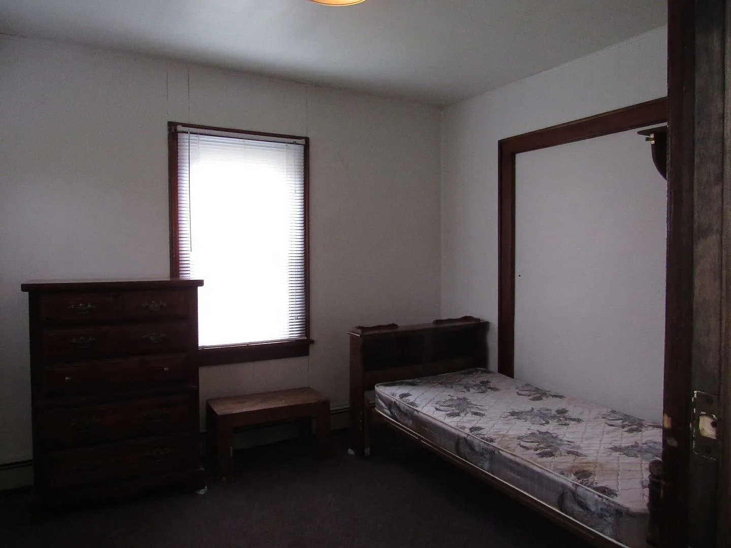 820 Grant — Photo 4