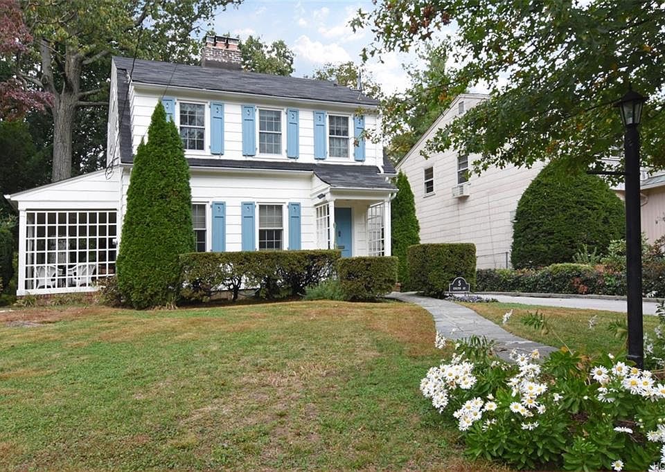 1st image of 5 Kingston Ave