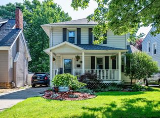 704 Lockwood Rd, Royal Oak, MI 48067